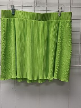 Women’s Pleated Lime Green Skirt, Large